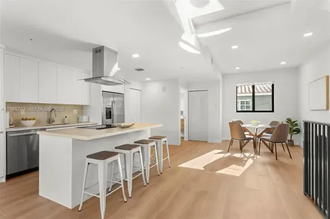1376 SW 4th Street Miami FL 33135
