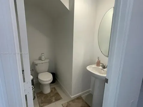 728 SE 14th Court Homestead FL 33034