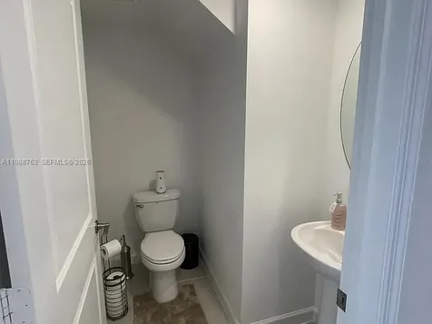 728 SE 14th Court Homestead FL 33034