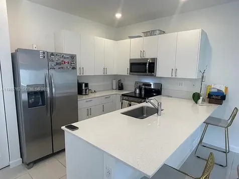 728 SE 14th Court Homestead FL 33034