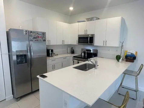 728 SE 14th Court Homestead FL 33034
