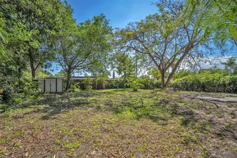 1300 NE 137th Street North Miami FL 33161