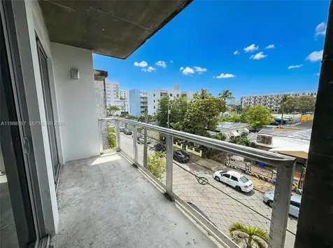 765 NW 1st Street Miami FL 33128