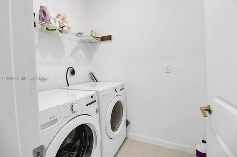1382 SE 26th Road Homestead FL 33035