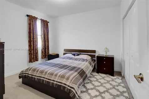 1382 SE 26th Road Homestead FL 33035