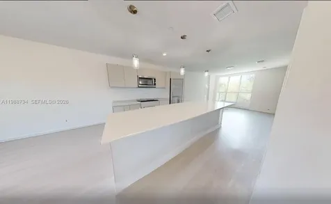2505 NE 193rd Street Miami FL 33180