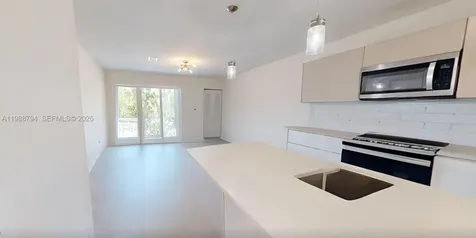 2505 NE 193rd Street Miami FL 33180