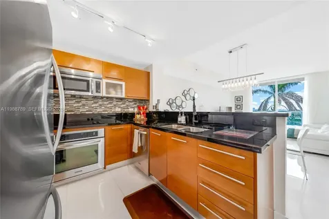 253 NE 2nd Street Miami FL 33132