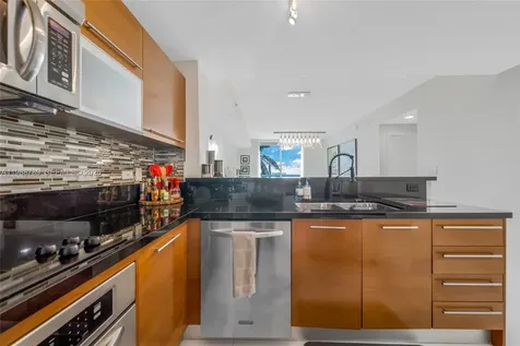 253 NE 2nd Street Miami FL 33132