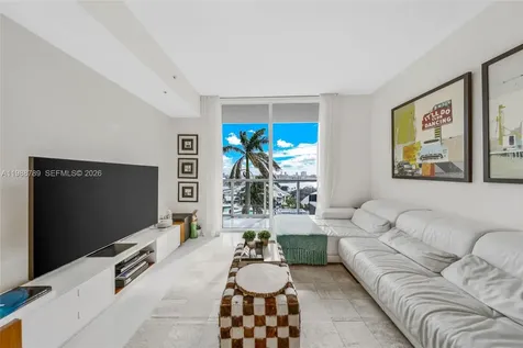 253 NE 2nd Street Miami FL 33132