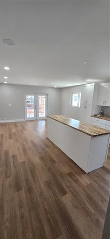 191 NW 60th Avenue Miami FL 33126
