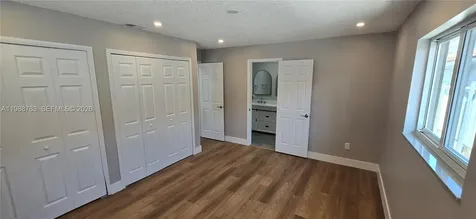 191 NW 60th Avenue Miami FL 33126