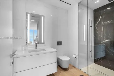 300 Biscayne Boulevard Way Miami FL 33131