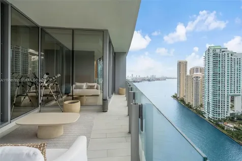 300 Biscayne Boulevard Way Miami FL 33131