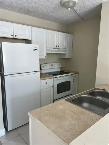 2701 Riverside Drive Coral Springs FL 33065