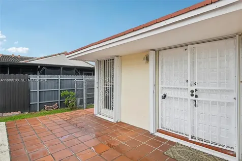 9585 SW 1st Terrace Miami FL 33174