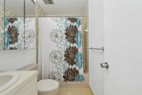9585 SW 1st Terrace Miami FL 33174