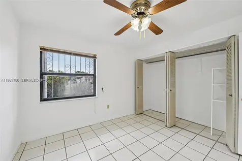9585 SW 1st Terrace Miami FL 33174