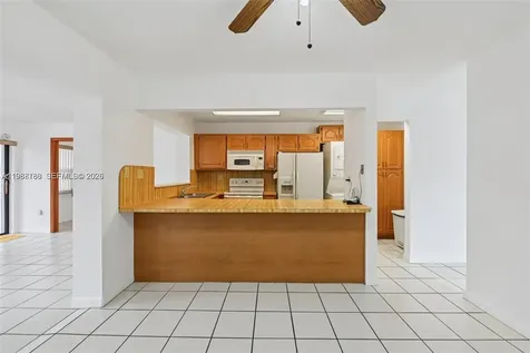 9585 SW 1st Terrace Miami FL 33174