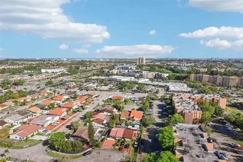 9585 SW 1st Terrace Miami FL 33174