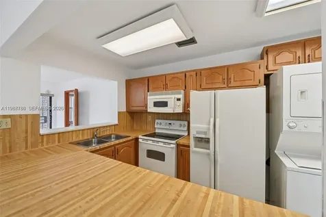 9585 SW 1st Terrace Miami FL 33174