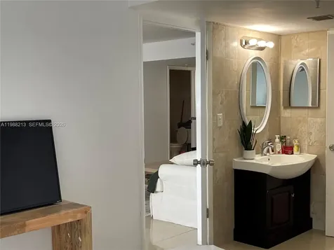 6820 Indian Creek Drive Miami Beach FL 33141