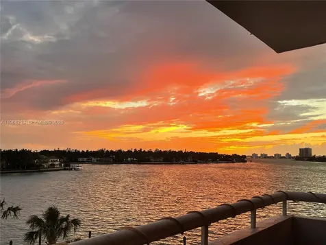 6820 Indian Creek Drive Miami Beach FL 33141