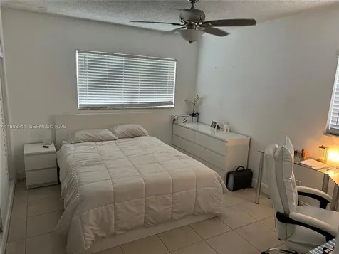 3610 NW 21st Street Lauderdale Lakes FL 33311