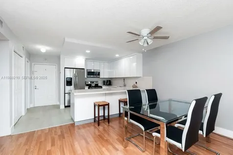 6960 Miami Gardens Drive Hialeah FL 33015