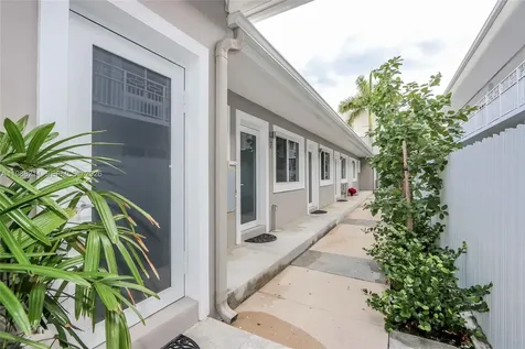7921 Abbott Avenue Miami Beach FL 33141