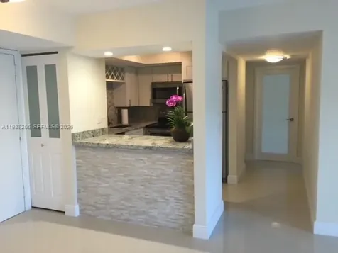 2715 Tigertail Avenue Coconut Grove FL 33133