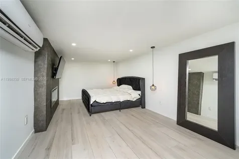 10954 SW 157th Terrace Miami FL 33157