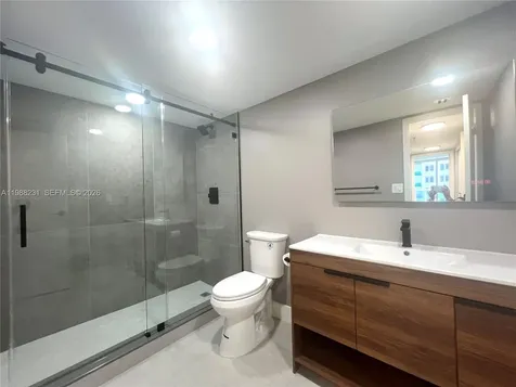 2401 Collins Avenue Miami Beach FL 33140