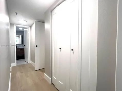 2401 Collins Avenue Miami Beach FL 33140
