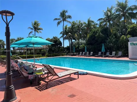 2401 Collins Avenue Miami Beach FL 33140
