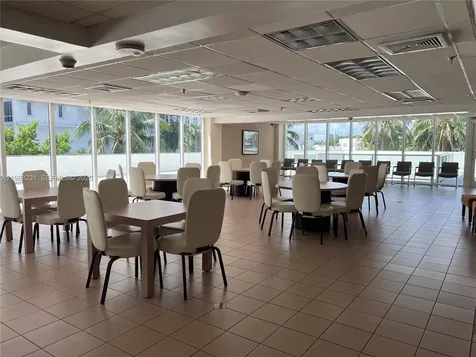 2401 Collins Avenue Miami Beach FL 33140