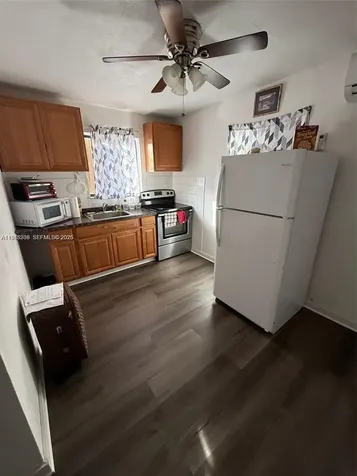 551-553 NE 133rd Street North Miami FL 33161