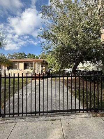 551-553 NE 133rd Street North Miami FL 33161