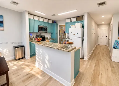 6613 Old Farm Trail Boynton Beach FL 33437