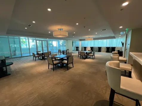 218 SE 14th Street Miami FL 33131