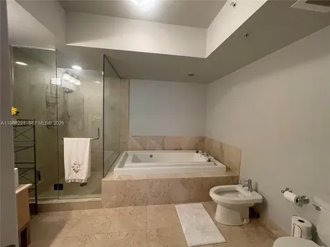 218 SE 14th Street Miami FL 33131
