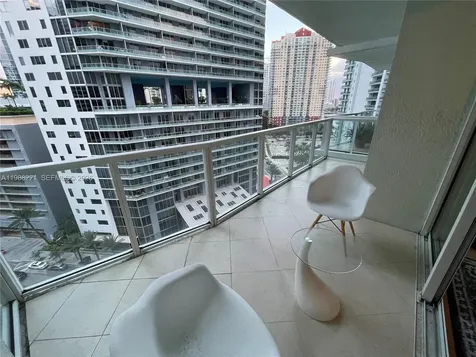 218 SE 14th Street Miami FL 33131