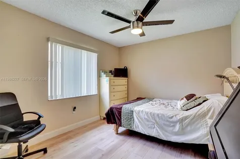 20401 SW 1st Street Pembroke Pines FL 33029