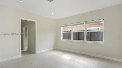 3699 NW 17 Way Oakland Park FL 33309