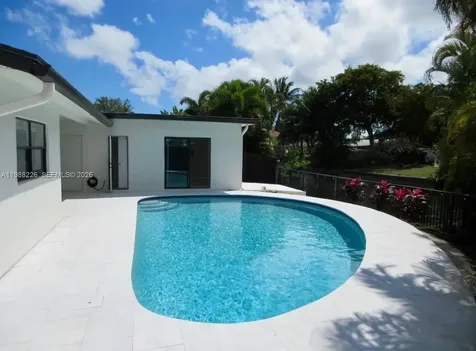 3699 NW 17 Way Oakland Park FL 33309