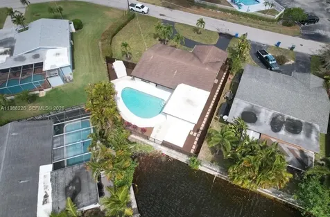 3699 NW 17 Way Oakland Park FL 33309