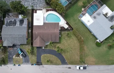 3699 NW 17 Way Oakland Park FL 33309