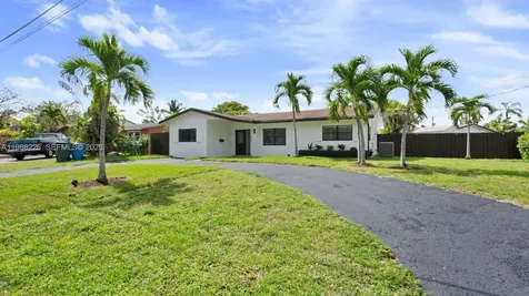 3699 NW 17 Way Oakland Park FL 33309