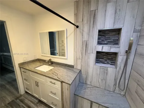 853 NW 81st Terrace Plantation FL 33324
