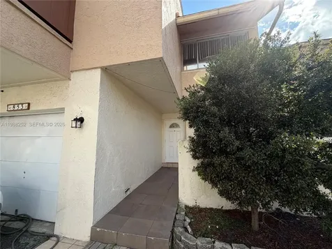 853 NW 81st Terrace Plantation FL 33324
